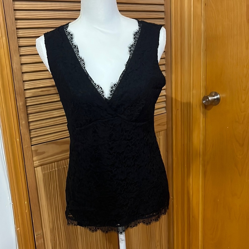 New York & company laces blouse- Excellent condition
